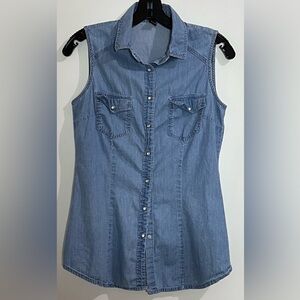 Forever 21 Women Sleeveless Shirt Collar Bottom Down Denim Top
